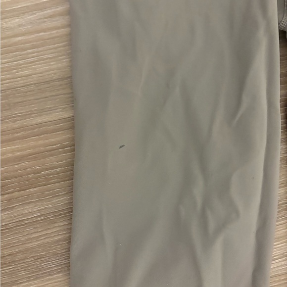 Lululemon grey leggings - Picture 2 of 3